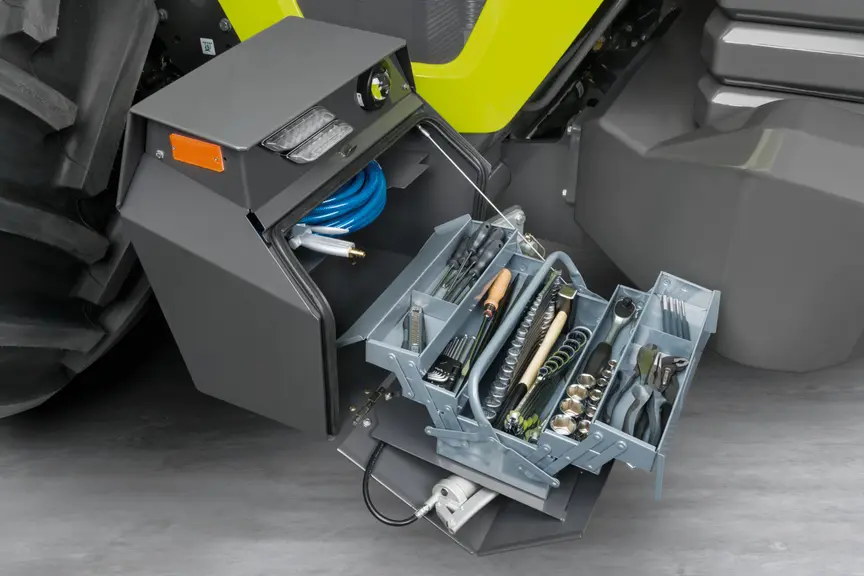 Caisse à outils tracteur Claas Xerion 12