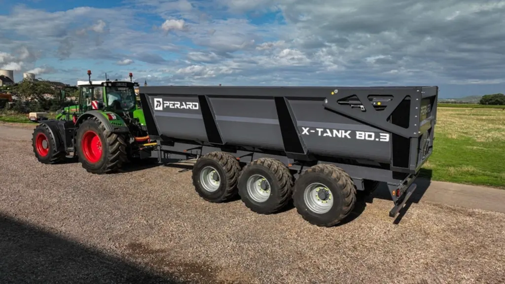 La benne monocoque X-Tank de Pérard pourra accéder prochainement à une homologation routière européenne.