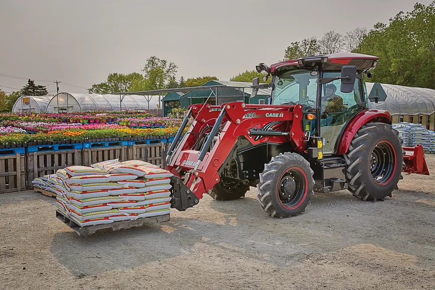 Le nouveau tracteur Case IH Farmall 75C Electric affiche une autonomie de 4 h.