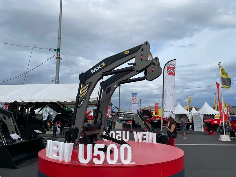 Les chargeurs frontaux MX de la série U500 remplacent les U400.