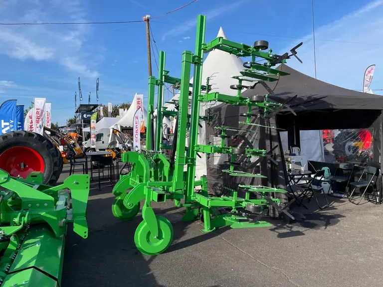 Les bineuses Start-Plant de la marque Strong sont proposées en interrang allant de 30 à 80 cm.