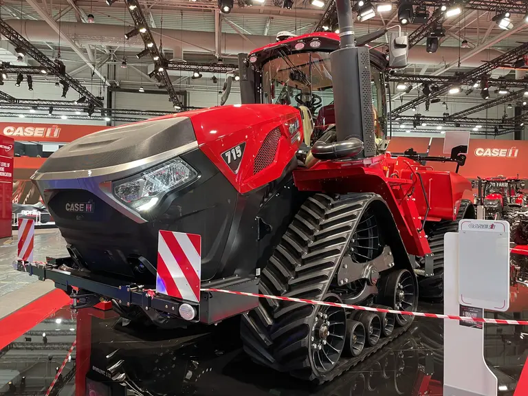 Tracteur Case IH Quadtrac 715 au salon Agritechnica