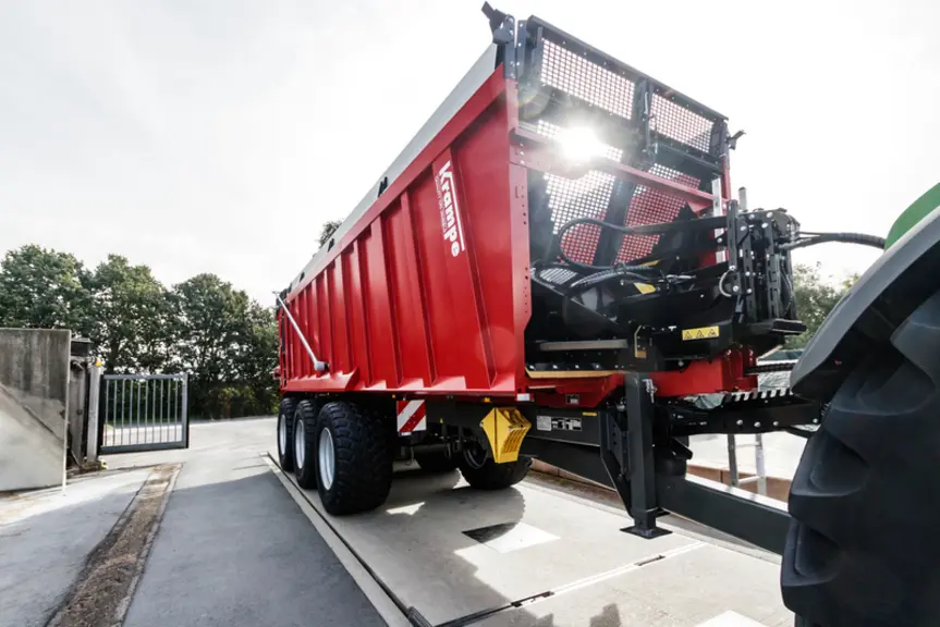 RamBody_AS900
RamBody_AS900,  Beladen,  Biogasanlage,  Probebeladung,  Test
RamBody_AS900