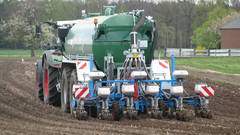 Slootsmid propose des solutions d'injection de lisier directement sur le semoir monograine.