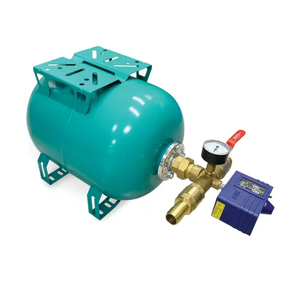 Le kit de pompage solaire Solar Superflow de La Buvette est doté d'un ballon vessie avec pressostat réglable.