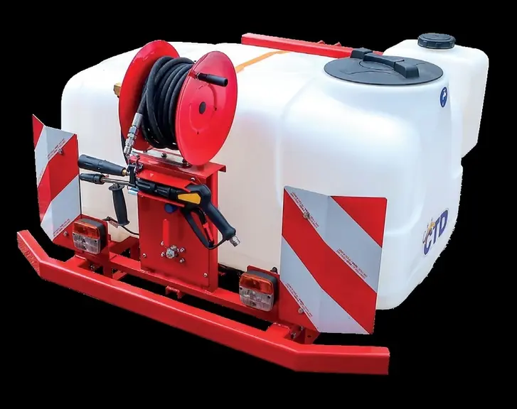 Cuve frontale Triocéros AG de CTD pour lutter contre les incendies