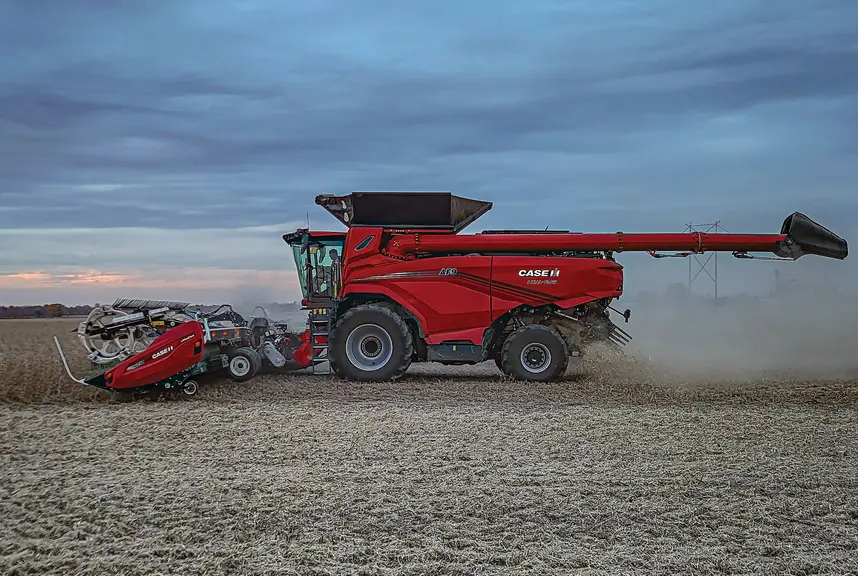 Case IH dévoile deux nouvelles moissonneuses-batteuses haute performance : l'AF9 et l'AF10.