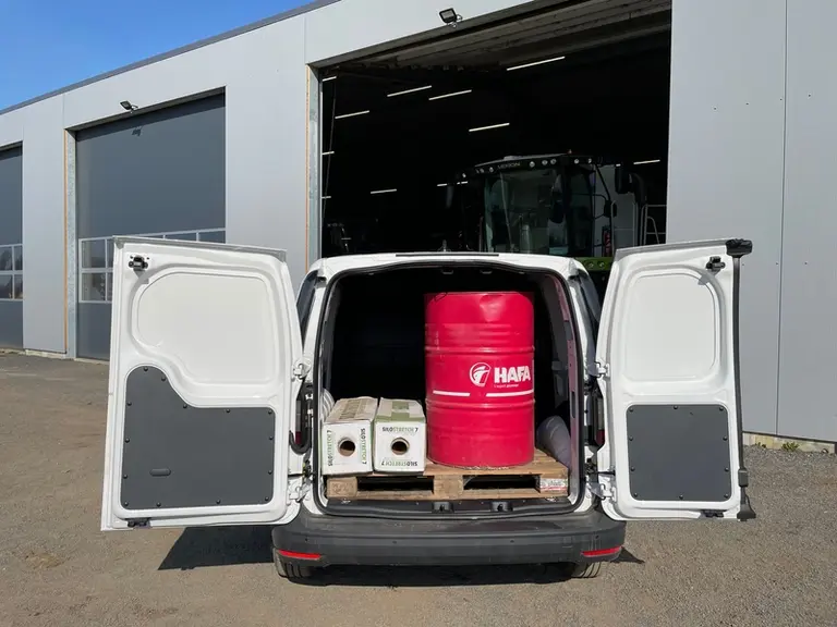 <em class="placeholder">Vu de l'espace de chargement d'une fourgonnette Volkswagen Caddy Cargo</em>