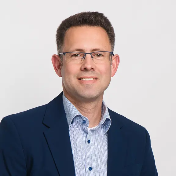 Photo de Georg Horst Schuchmann est responsable de projet en ingénierie agricole au centre de compétences DLG pour l'agriculture et l'alimentation à Francfort. 