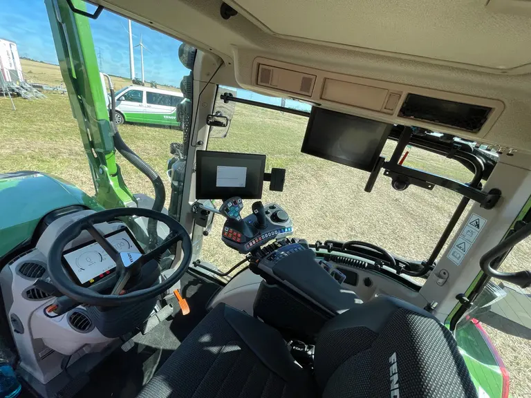 Cabine du Fendt 300 Vario Gen5