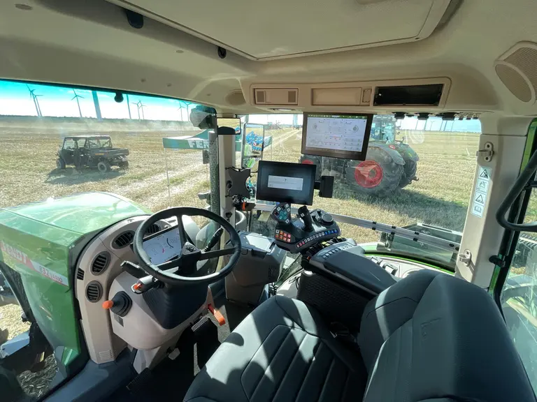 Cabine du tracteur Fendt 800 VarioDrive Gen5
