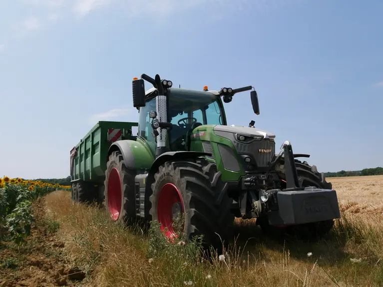 <em class="placeholder">Tracteur Fendt 620 VarioDrive.</em>