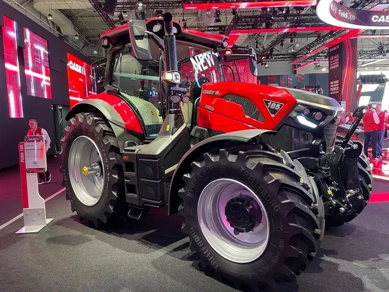 <em class="placeholder">Nouveau Case IH Puma 185 à petit châssis dévoilé à l'Agritechnica 2025 </em>