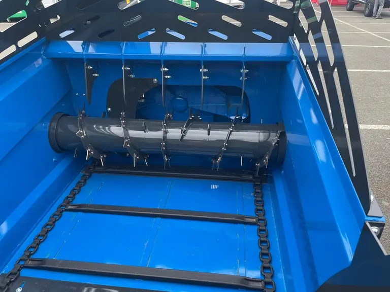 <em class="placeholder">Démêleur à entraînement hydraulique de la pailleuse frontale Robert Hydropail 1 au Space 2025</em>