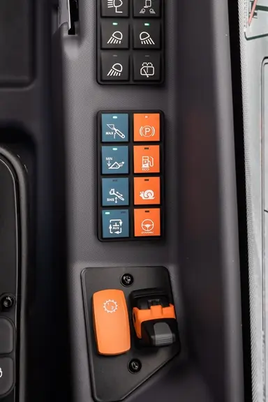<em class="placeholder">Boutons de commande des automatimes des chargeurs télescopiques Bobcat </em>