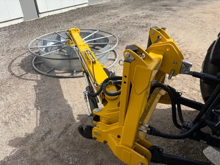 <em class="placeholder">Outil Agriflex de Nexagri attelé à un tracteur New Holland</em>