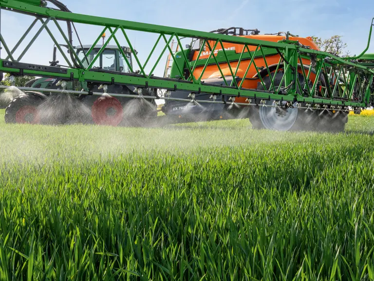 Solution PWM d'Amazone sur pulvérisateur traîné