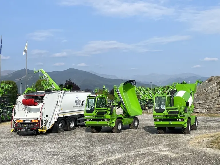 <em class="placeholder">Camion-poubelle Tecno, dumper Merlo et bétonnière autochargeuse Merlo</em>