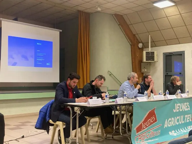 De gauche à droite : Hugo Danancher, vice-président des JA AURA ; 
Joffrey Beaudot, Membre du conseil d’administration JA National ; Cédric Fournier,