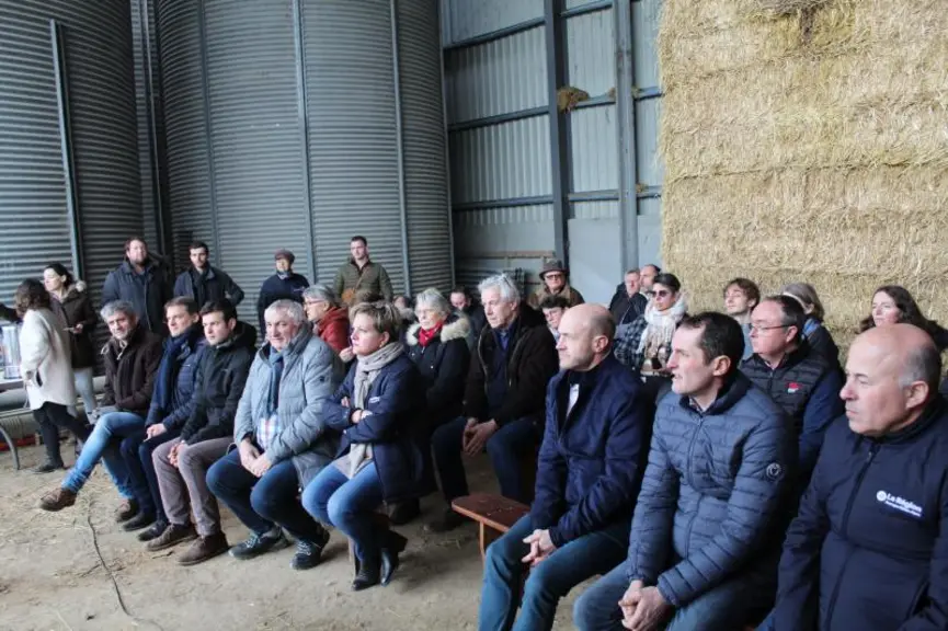 Une présentation des différentes missions des Jeunes Agriculteurs, de l’exploitation et du parcours à l’installation de Lucie Corneloup a été effectué