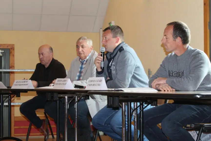 De gauche à droite : Emmanuel Ferrand, Jean Laurent, Jérémy Leroy et Ludovic Catard.