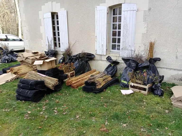 12 000 plants ont été remis pour cet hiver, 40 agris planteurs, sur un total de 44 kms et 59 agris sur 3 ans.