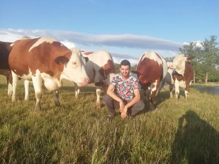 Un point de vente à la ferme est ouvert tous les samedis au domaine de Barillière, à Sauvagny. 
Renseignements au 07 81 84 62 11 ou sur Facebook « Al