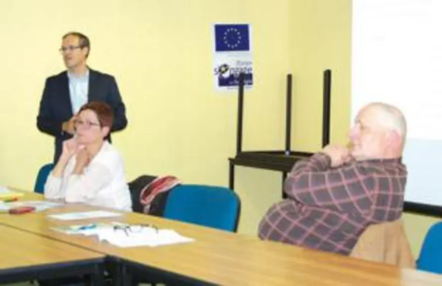 Viviane Chomette, présidente d’Agri Emploi 63 et Pascal Servier, vice-président se sont félicités du chemin parcouru par l’association. En arrière pla