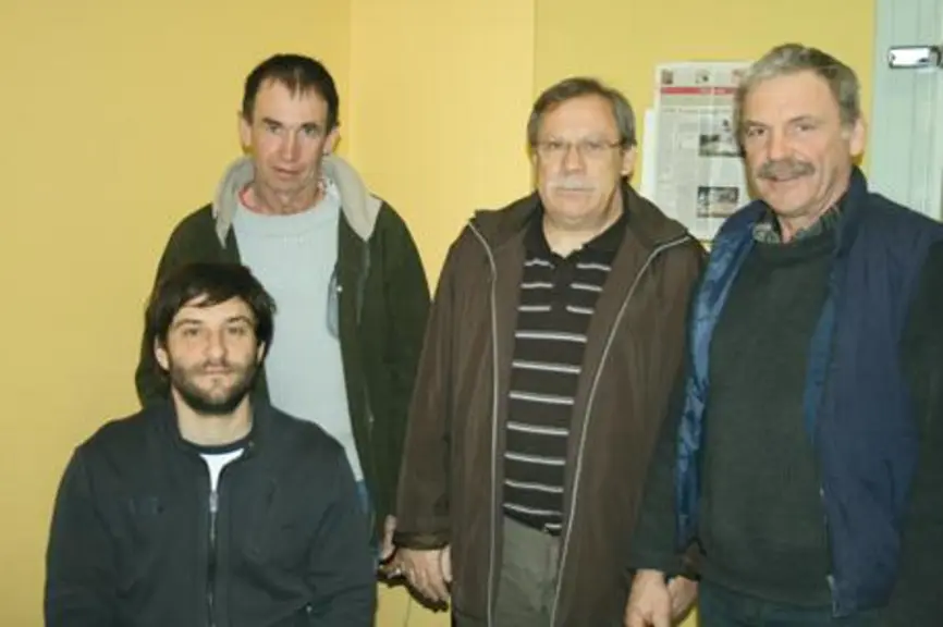 Les représentants du syndicat des producteurs de tabac d’Auvergne et du Bourbonnais et de Périgord Tabac se sont retrouvés pour le départ de la récolt