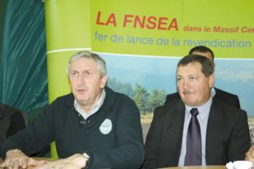 Jean-Michel Lemétayer, président de la Fnsea et Jacques Chazalet, président de la Frsea Massif central.
