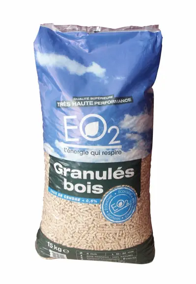 Les granulés bois EO2 sont produits à partir de sciures de bois de résineux (épicéa et sapin/pin), ce qui leur donne un très bon pouvoir calorifique (