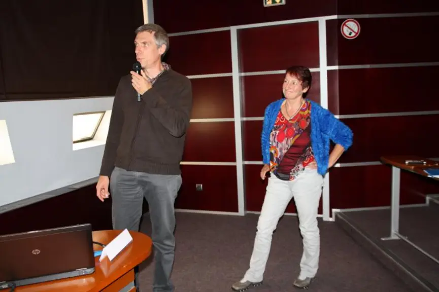 Régine Tendille et Philippe Halter sont intervenus sur l’impact de la conjoncture 2015 sur les exploitations bovins lait et viande.
