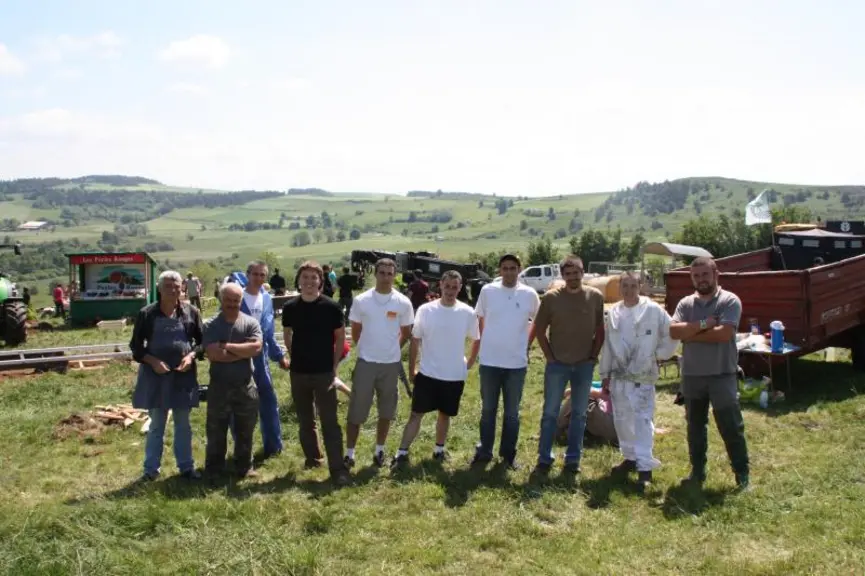 Une partie des agriculteurs qui ont participé au tournage.