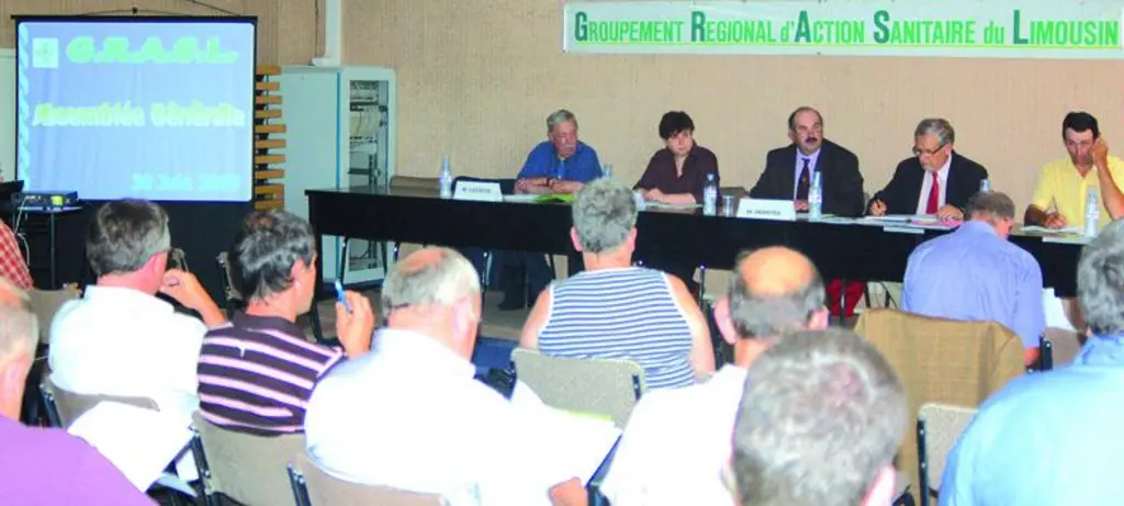 A la tribune de cette 26ème assemblée générale, autour de Philippe Monteil, président du GRASL et du GDSCC (3ème à gauche), étaient présents Jean-Pier