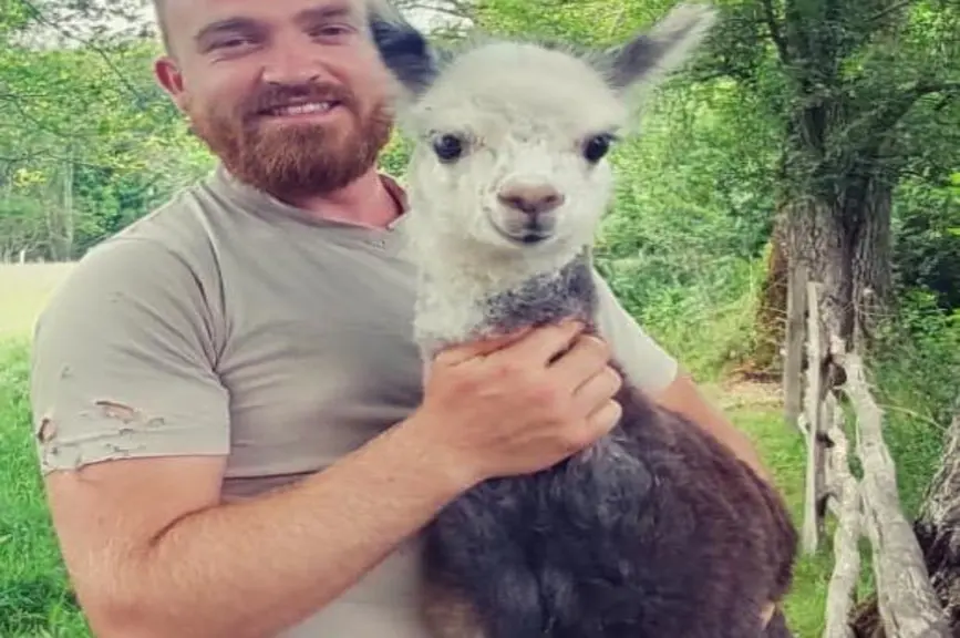 Jean-Baptiste agriculteur creusois a été élu Mister France Agricole en 2020.