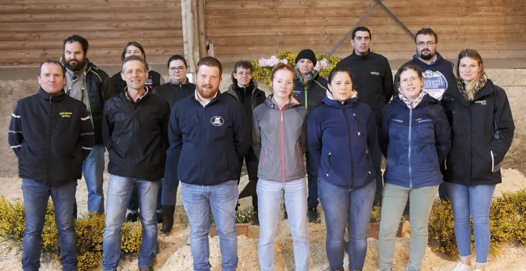 Le concours des jeunes meneurs au lycée agricole de Saint-Chély-d'Apcher.
