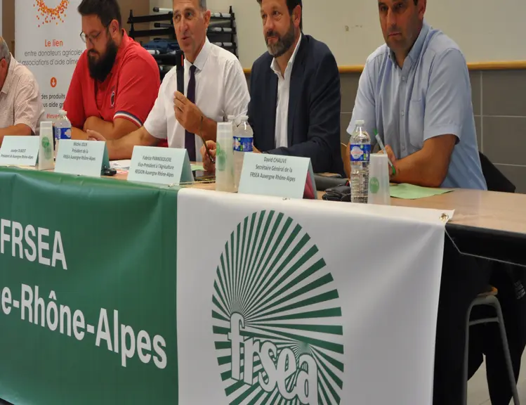 Assemblée générale de la FRSEA Auvergne Rhône-Alpes dans la Loire.