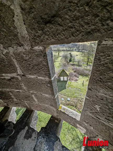 Machicoulis du chateau de Longevergne