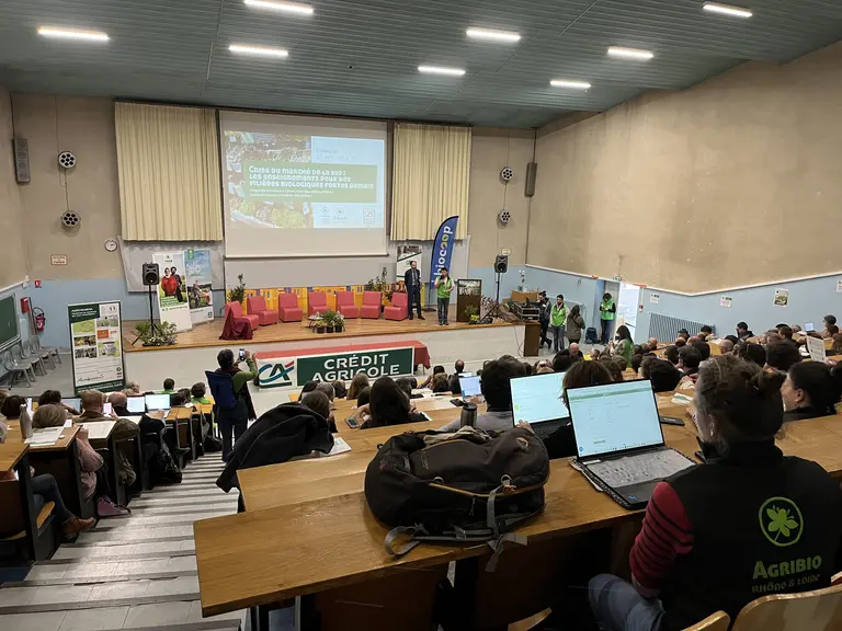 Amphitéâtre du Lycée Louis Pasteur de Marmilhat où se tenait le Colloque.