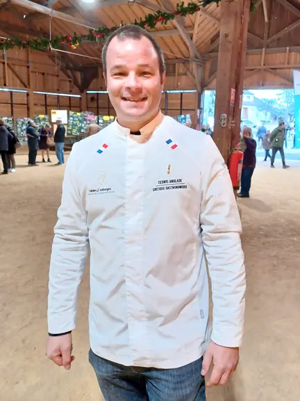 Cédric Anglade, critique gastronomique chez Tables et Auberges de France.