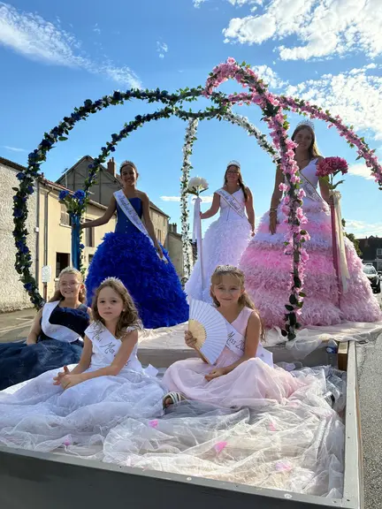 la reine du festival 2026 et ses dauphines