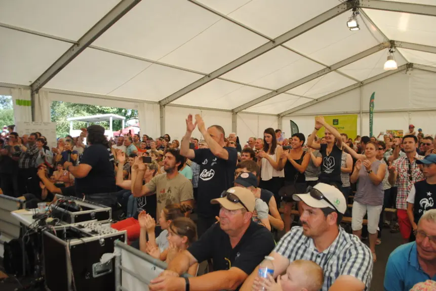 Le public enthousiaste a encouragé les sportifs. © Ciirpo