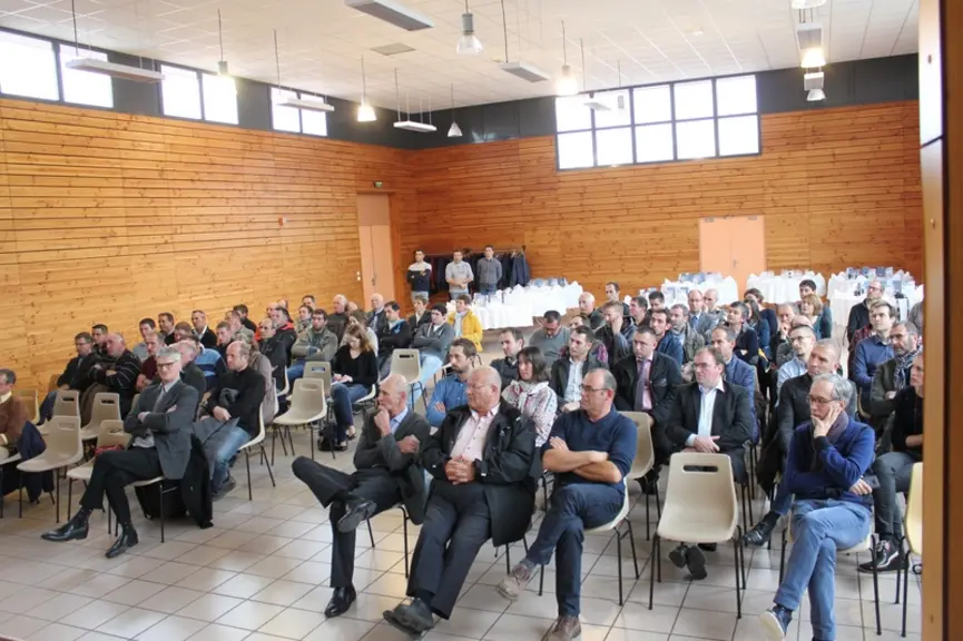 De nombreux éleveurs engagés dans la filière étaient réunis pour ce dixième anniversaire. © HLP