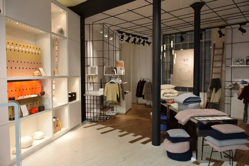 La boutique Oh my laine ! a montré aux designers et créateurs parisiens les marques qui valorisent la laine française. © D. Hardy