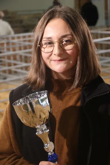 Amandine Barre est l'heureuse gagnante du concours est en terminale CGEA mais n'envisage pas un avenir professionnel dans la filière ovine. © B. Morel