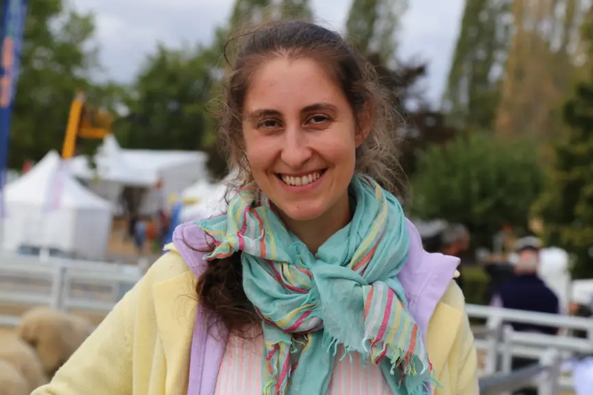Aloise Célérier, Chambre d’agriculture de la Vienne. « Les brebis gaspillent peu puisqu'elles ont accès à de petites surfaces chaque jour. Si, en 2018