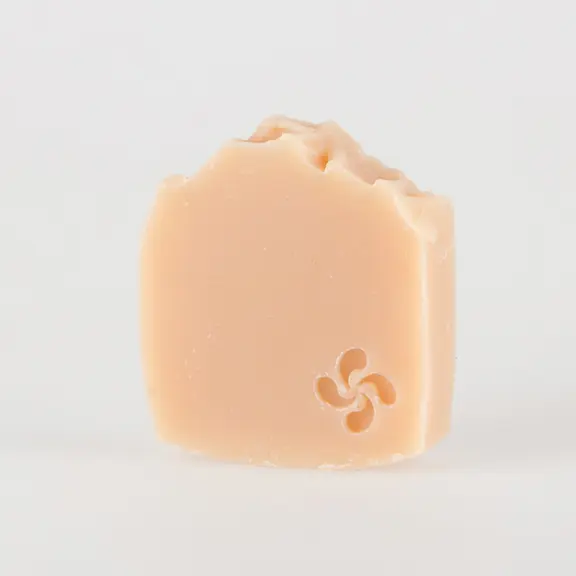 Selon les fabricants, les savons contiennent de 10 à 25 % de lait de brebis.