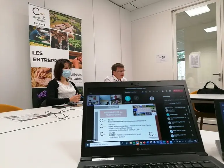 Le 1er juillet, une trentaine de coopérateurs ovins de toute la France  ont échangé sur le renouvellement de l’accompagnement technique, Cap2Er et Sic