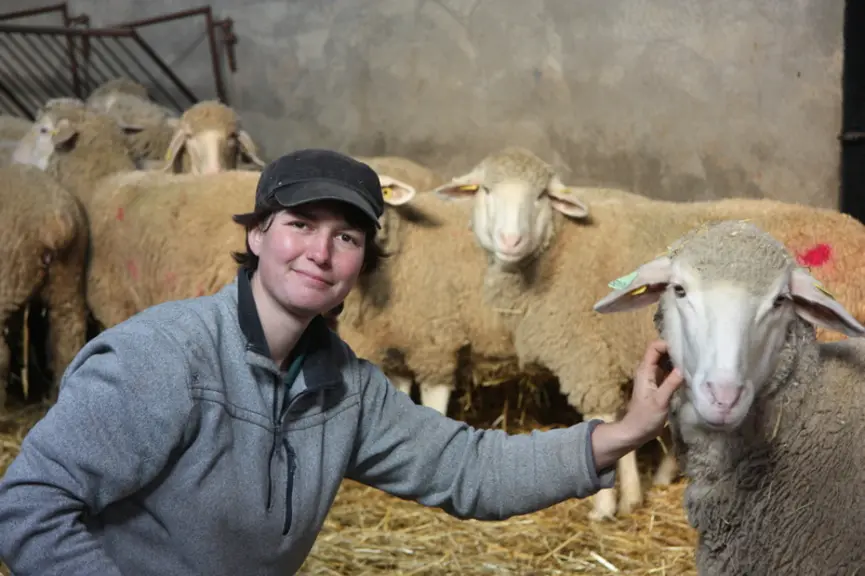 Clara Saltel s'est installée seule, hors cadre familial, en 2017 à Bauzemont (Meurthe-et-Moselle).