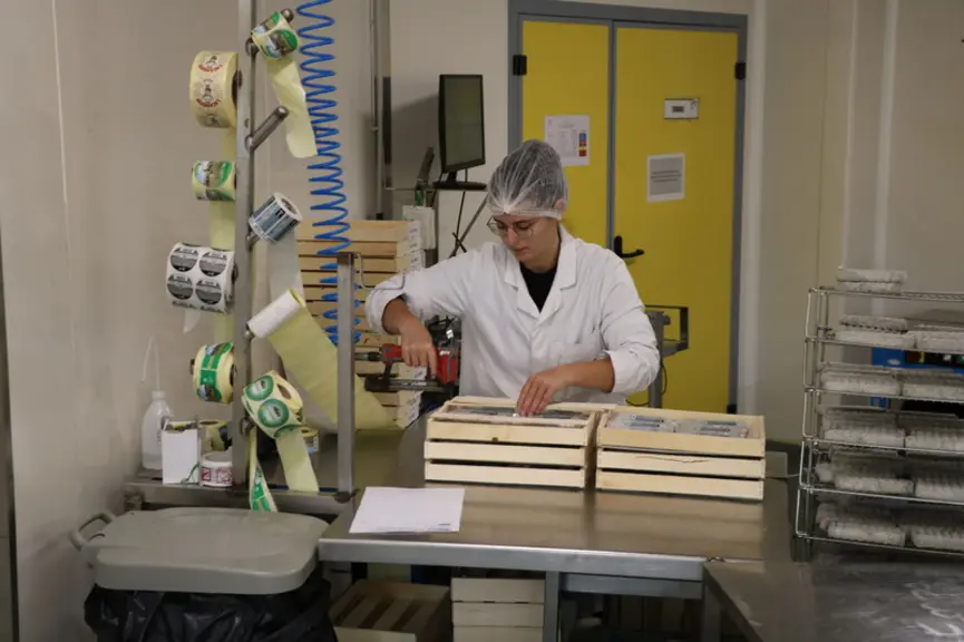Si le magasin sur place représente la première source de revenus pour l'entreprise,l'expédition des produits dans la France entière et à l'internation
